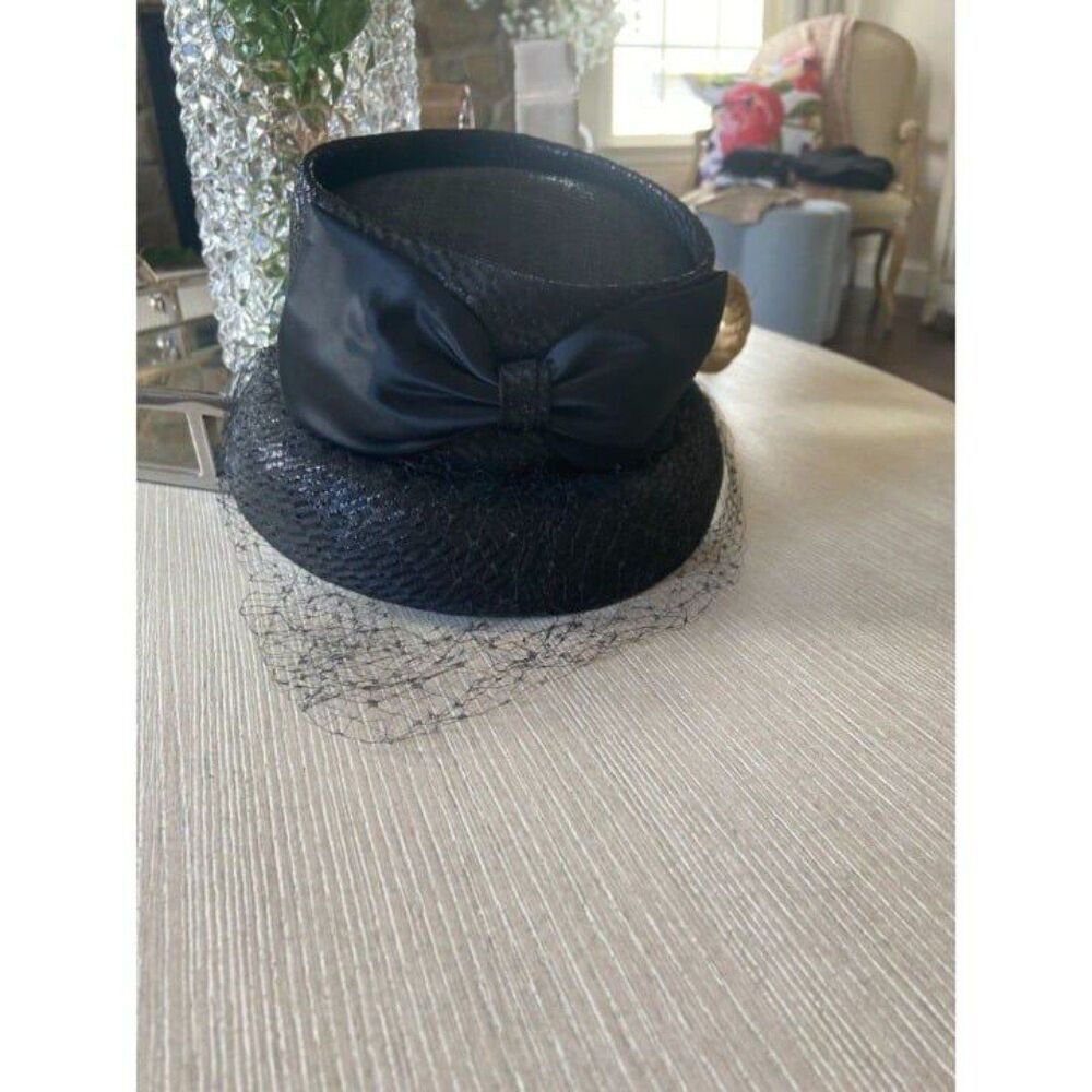 1950's-60's Black Hat with bow and netting